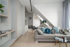 Część wypoczynkowa w obiekcie AbsyntApartments 24 Rynek Wrocław