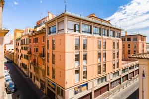 The building in which Az apartmant is located