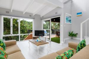 Et tv og/eller underholdning på San Lameer Villa 3108 - 4 Bedroom Standard - 8 pax - San Lameer Rental Agency