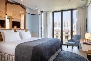 Postel nebo postele na pokoji v ubytování Quinzerie hôtel + 37 fotografií
