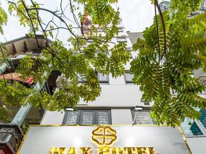 Zahrada ubytování Madelise Max Hotel + 14 fotografií