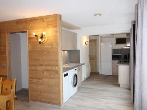 Nhà bếp/bếp nhỏ tại Appartement Aussois, 4 pièces, 8 personnes - FR-1-508-221