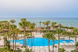 Vista de la piscina de Iberostar Málaga Playa o alrededores