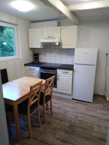 Ett kök eller pentry på Wohnung im Grünen in Olsberg