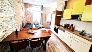 Kuchnia lub aneks kuchenny w obiekcie Boutique Apartments Vienna - Premium 3