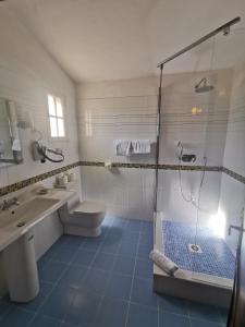 Hôtel Saint Andre的一间浴室