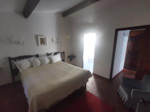 Hôtel Saint Andre客房内的一张或多张床位