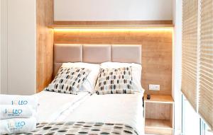 Ένα ή περισσότερα κρεβάτια σε δωμάτιο στο Stunning Home In Rewal With Wifi