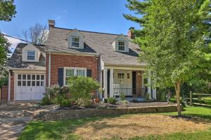 Aed väljaspool majutusasutust Charming Cincinnati Home Less Than 10 Mi to Downtown!