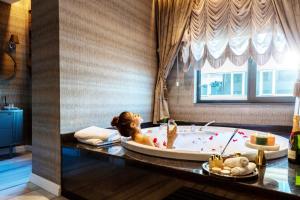 A bathroom at Hotel De Reve Galata-Special Class
