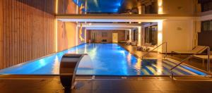 Bazén v ubytování Hotel Bedriska Wellness Resort & Spa nebo v jeho okolí
