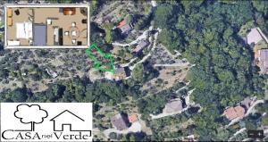 mapa podwórka z domem i domem w obiekcie Casa nel Verde w mieście Terni