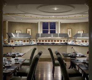 Restoran või mõni muu söögikoht majutusasutuses Radisson Blu St. Helen's Hotel
