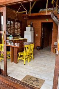 Nhà bếp/bếp nhỏ tại Chalé Nosso Cantinho - Vale do Capão BA