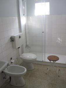 A bathroom at Casa do Açor