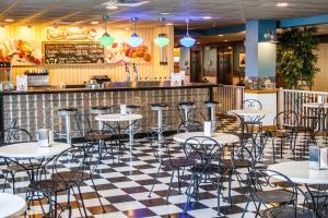 Blue Gate Garden Inn, Shipshewana – Updated 2023 Prices