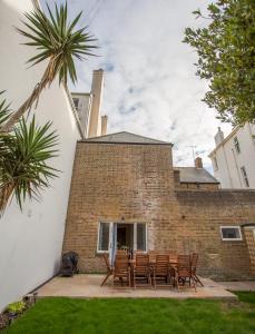 Budova, kde se prázdninový dům nachází