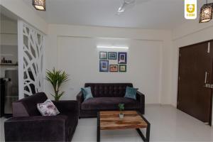 Seating area sa U-stays - 2BHK Garden View Flat with WIFI in Anjuna