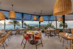 Posezení v ubytování Corallium Dunamar by Lopesan Hotels - Adults Only