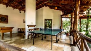 Lauatennis majutusasutuses Cabinas Las Olas või selle läheduses