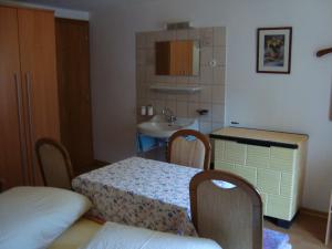 Kuchnia lub aneks kuchenny w obiekcie Haus Wechner
