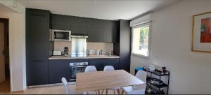 Kuchyň nebo kuchyňský kout v ubytování Appartements Barcelonette by PraLoup Vacances