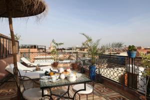 En balkong eller terrass på Riad Maissoun