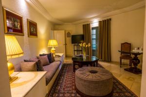 TV a/nebo společenská místnost v ubytování Carthage Thalasso Resort