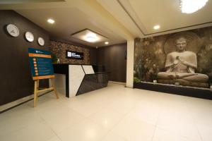 DāpuriHotel Bramha Inn Aundh Wakad Rooms Restaurant Banquet的相册照片