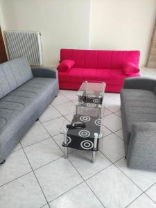 Posezení v ubytování GCM 1 ROOMS kentro k parking