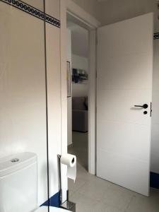 A bathroom at VEROMA PISOS