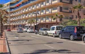 Zdjęcie z galerii obiektu Awesome Apartment In Fuengirola With Kitchen w mieście Fuengirola