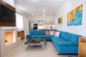 Kuchyňa alebo kuchynka v ubytovaní Luxury Villa Happynest