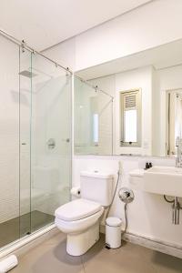 Ванная комната в WI-FI 200MB | 350m da Praia de Jurerê #JA07