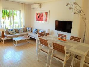 Setusvæði á Cabo Roig, Orihuela costa, Apartamento de tres dormitorios con piscina, Gestionado Por Elvira Home