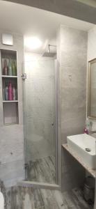 Foto da galeria de Charming apartment in the heart of Yerevan em Yerevan