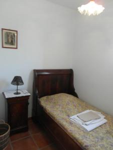Maison de vacances avec piscine privative, Oustau des Oliviers vue dominante Colorado provençal客房内的一张或多张床位