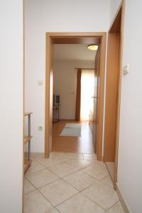 Fotografia z galérie ubytovania Apartments with parking spaces Pag - 6291 v destinácii Pag