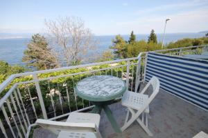Zdjęcie z galerii obiektu Rooms by the sea Medveja, Opatija - 7775 w mieście Lovran