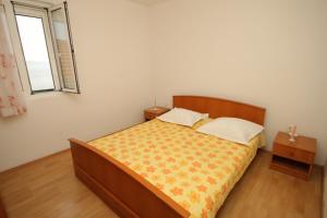 Posteľ alebo postele v izbe v ubytovaní Seaside secluded apartments Cove Tvrdni Dolac, Hvar - 8703