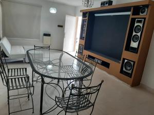 Μια τηλεόραση ή/και κέντρο ψυχαγωγίας στο casa en alquiler