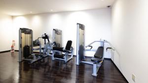 Fitness centrum a/nebo fitness zařízení v ubytování JR-East Hotel Mets Utsunomiya