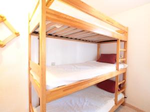 Zdjęcie z galerii obiektu Studio cosy 5 pers avec balcon, au centre, proche remontées mécaniques et commerces - FR-1-572-202 w mieście Arâches-la-Frasse