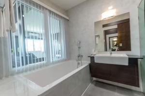Koupelna v ubytování Eastpana Hotel - SHA Extra Plus