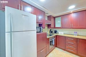مطبخ أو مطبخ صغير في bnbmehomes - Túria Tower A