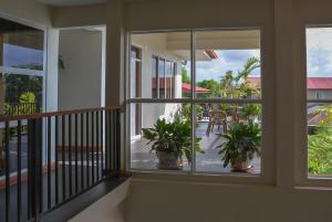 Rõdu või terrass majutusasutuses Mathurin Appartementen