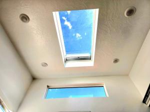 Foto sihtkohas Apple Valley asuva majutusasutuse Designer Modern Tiny Home w All of The Amenities galeriist