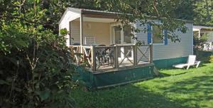 Vonkajšia záhrada v ubytovaní Camping le Moulin de David -Gaugeac Monpazier 24540 - Cabane -Mobil-home 3 et 2 chambres