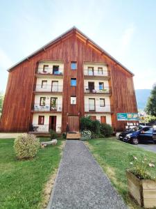 Budova, v ktorej sa apartmán nachádza