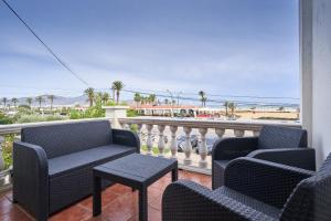 A balcony or terrace at WELCS APARTAMENTO 020 EMP en la Playa